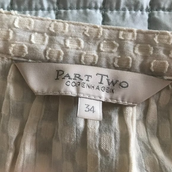 Part Two soft white blouse - Picture 3 of 9